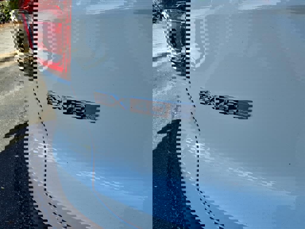 New 2026 Volvo EX40 Plus w/ Climate Package image 7