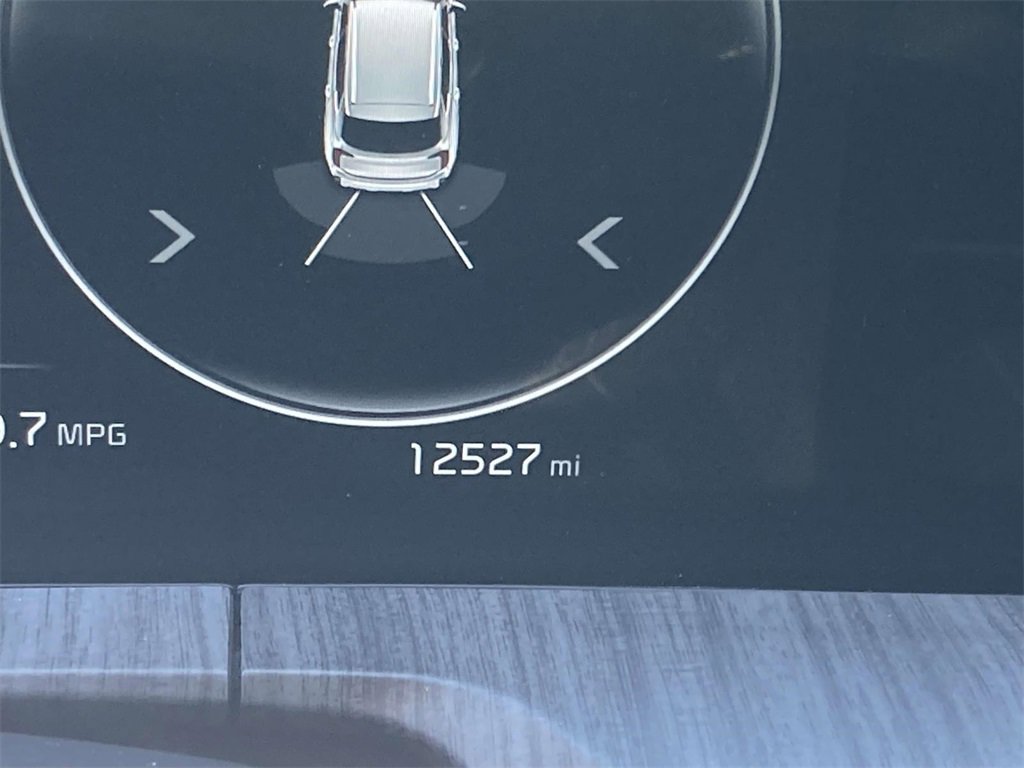 Used 2025 Kia Telluride SX image 28