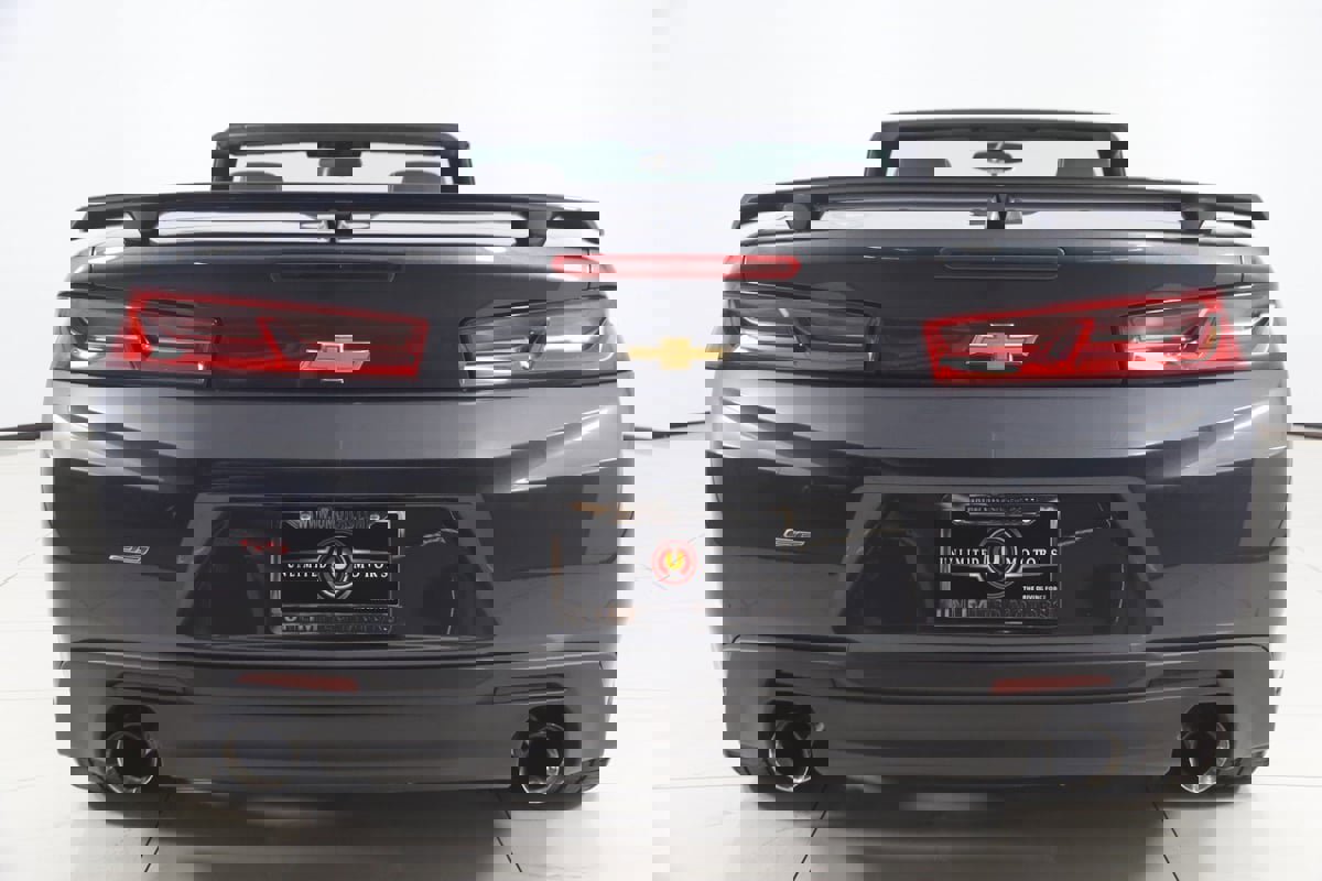 Used 2017 Chevrolet Camaro SS image 58