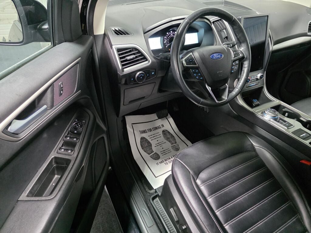 Used 2023 Ford Edge SEL AWD/4WD image 6