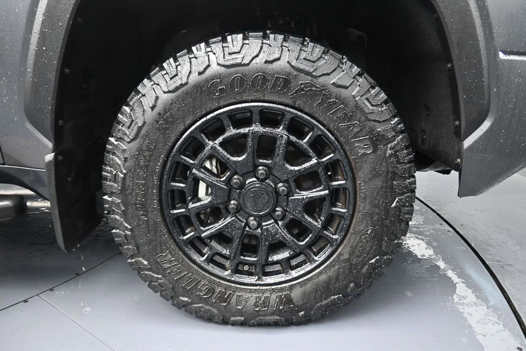 Used 2025 Toyota Tundra SR5 AWD/4WD image 5