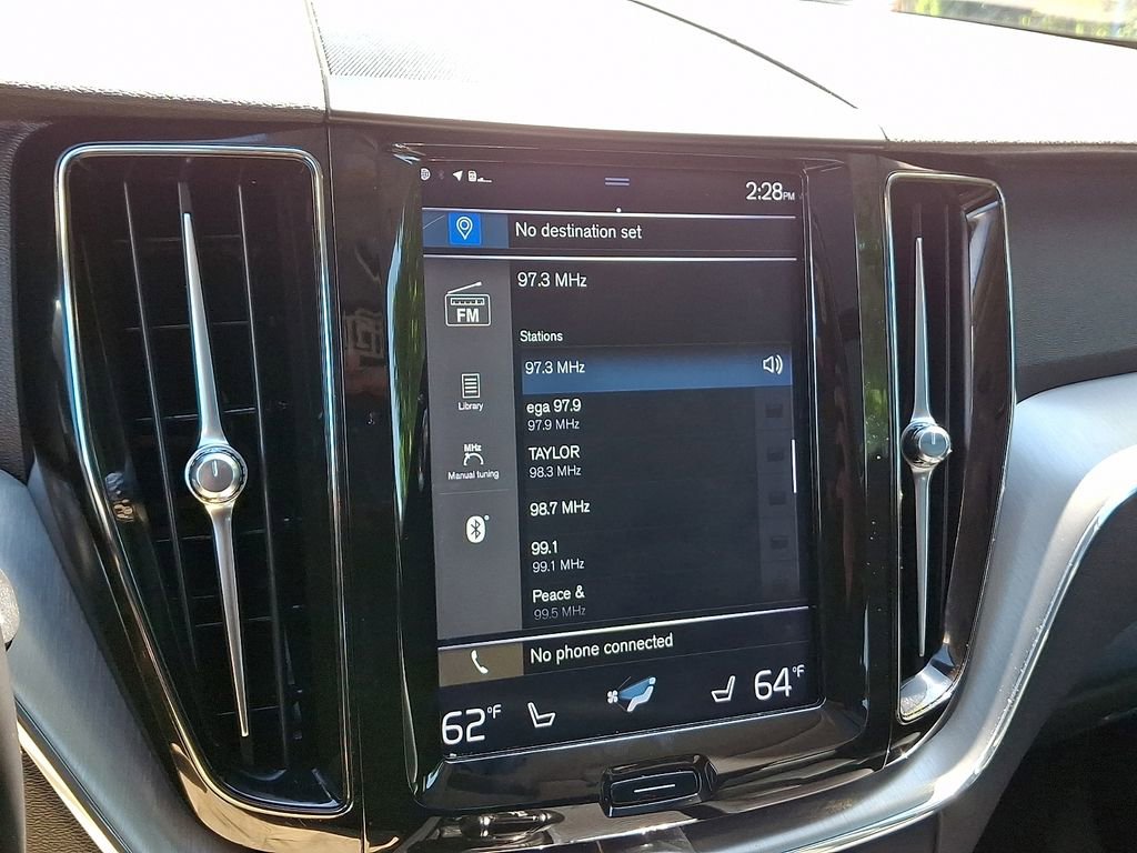 Used 2019 Volvo XC60 T5 Momentum w/ Premium Package AWD/4WD image 18