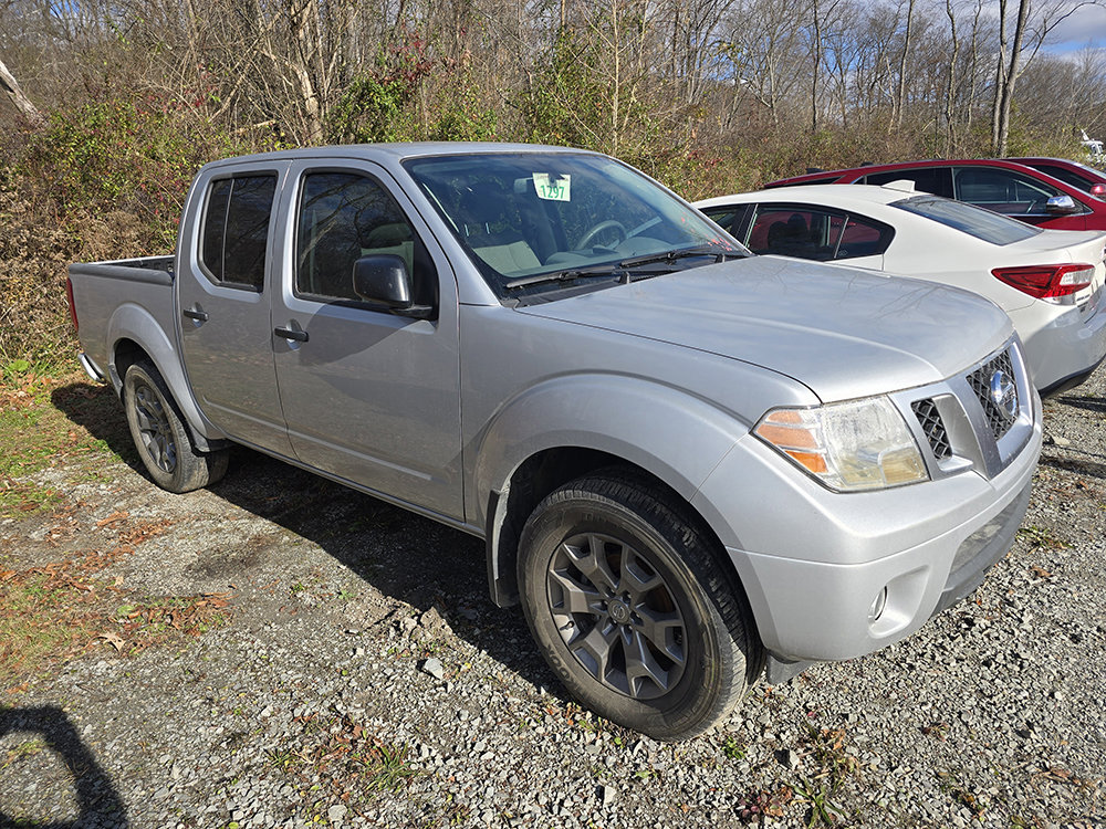 Used 2021 Nissan Frontier SV image 4