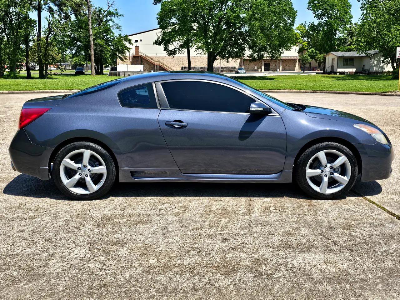 Used 2008 Nissan Altima 3.5 SE image 5