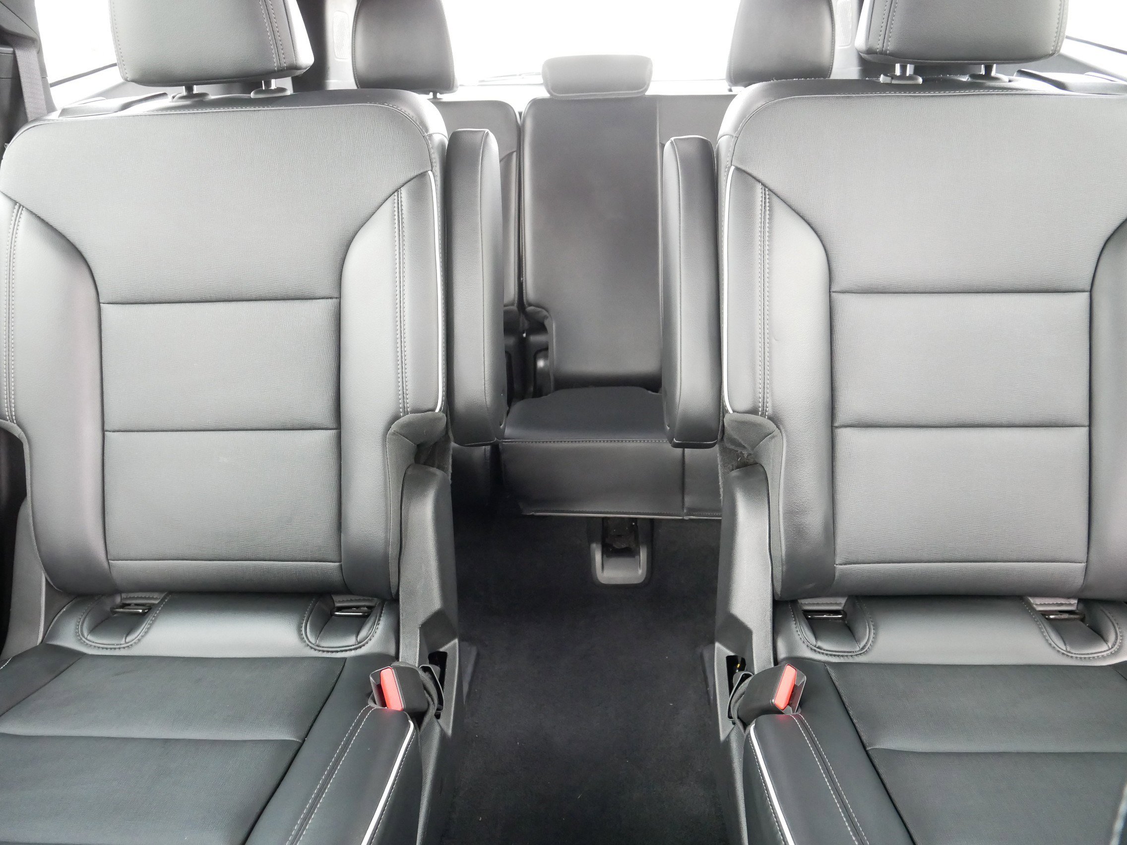 Used 2025 Buick Enclave Preferred image 13