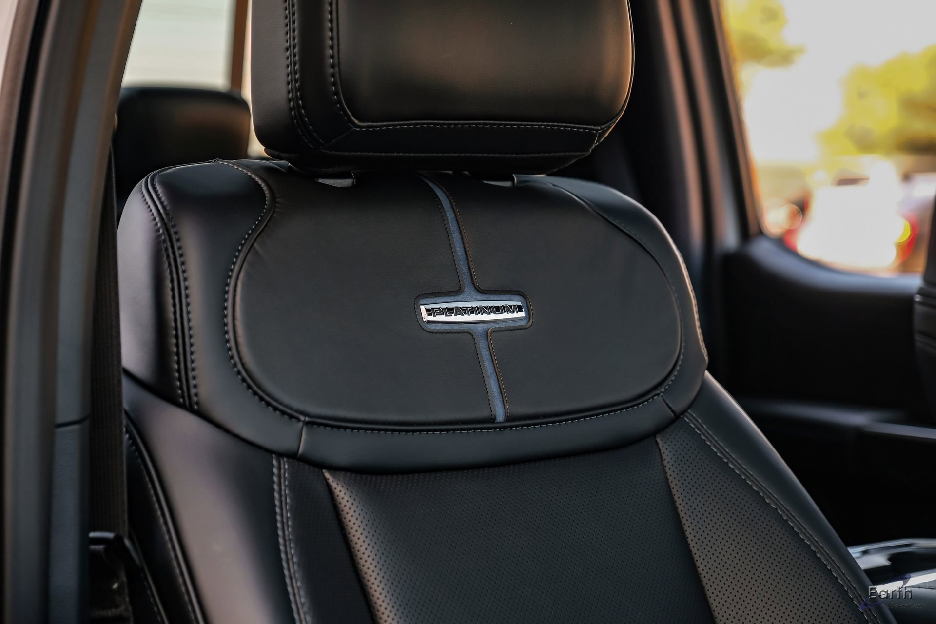 Used 2026 Ford F450 Platinum w/ FX4 Off-Road Package image 61