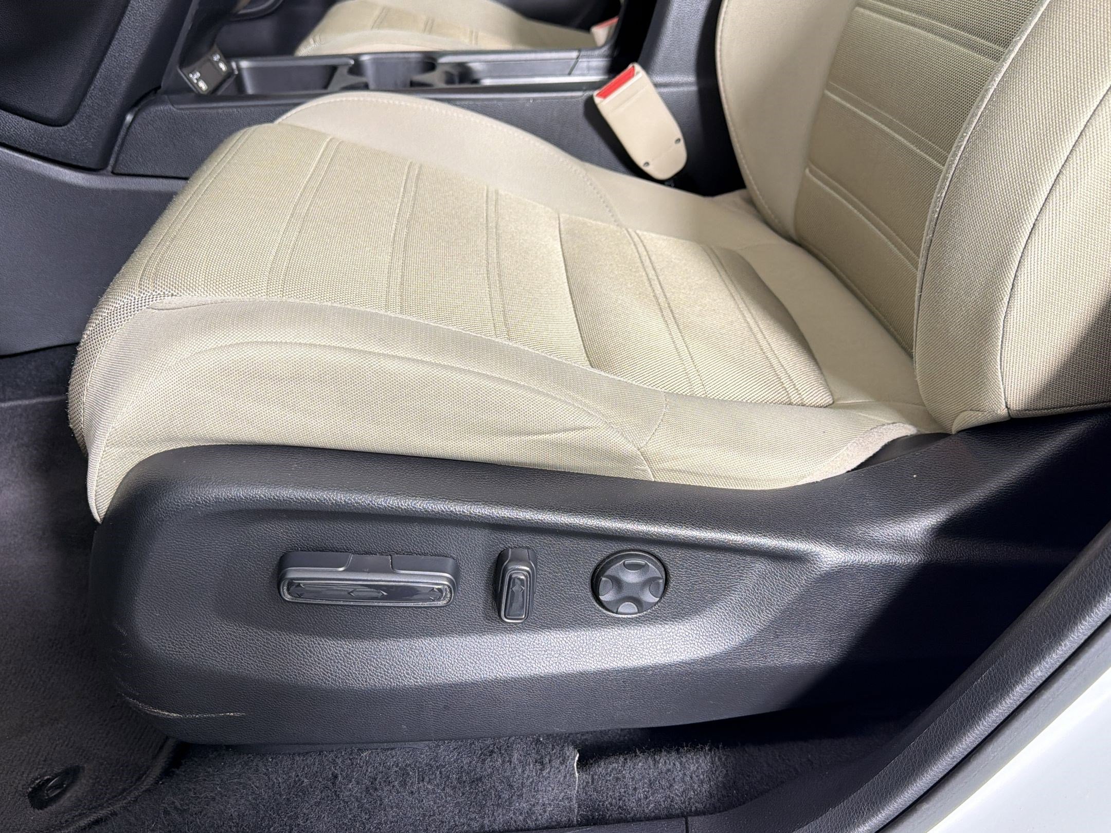 Used 2022 Honda CR-V EX image 12