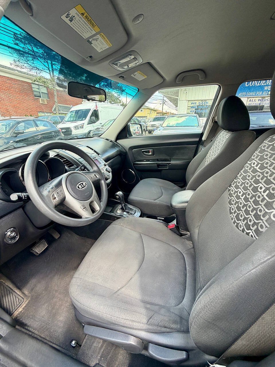 Used 2011 Kia Soul + w/ Audio Pkg FWD image 8