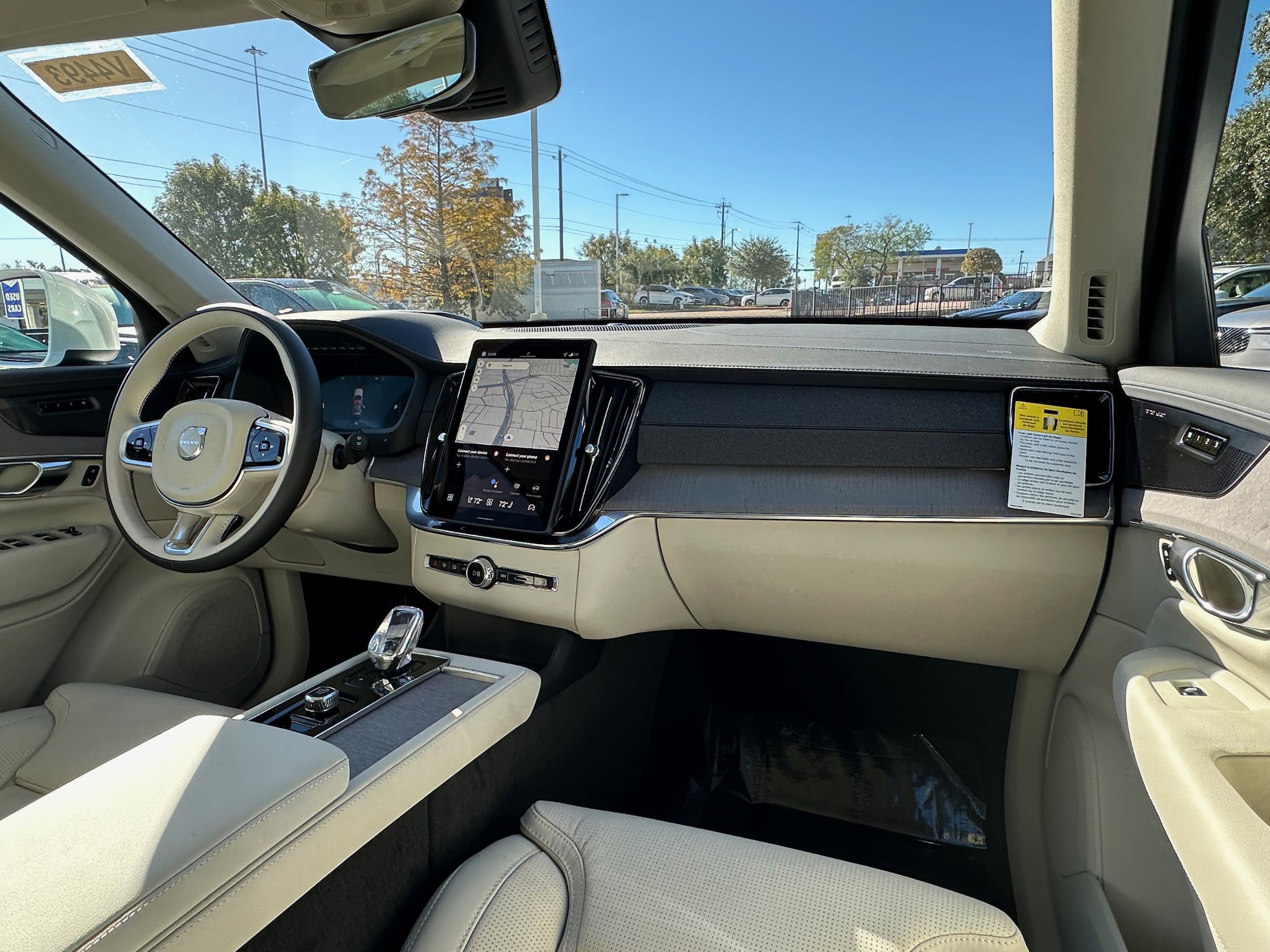 New 2026 Volvo XC90 B6 Ultra w/ Protection Package image 11