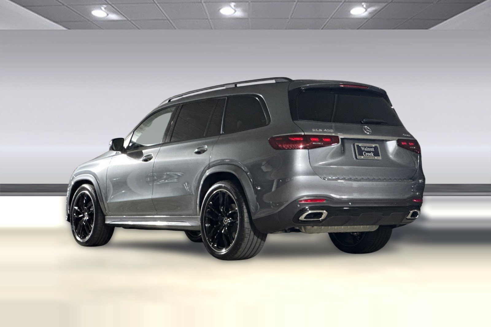 Used 2026 Mercedes-Benz GLS 450 4MATIC image 3