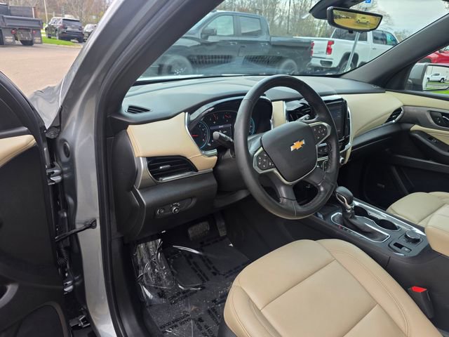 Used 2023 Chevrolet Traverse LT w/ LT Premium Package AWD/4WD image 25