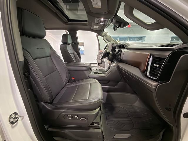 Used 2024 GMC Sierra 2500 Denali w/ Denali Reserve Package image 14