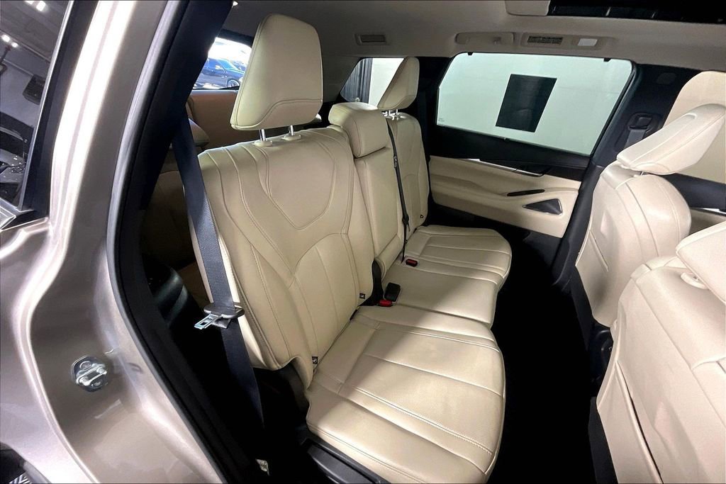 Used 2023 INFINITI QX60 Sensory w/ Vision Package image 38