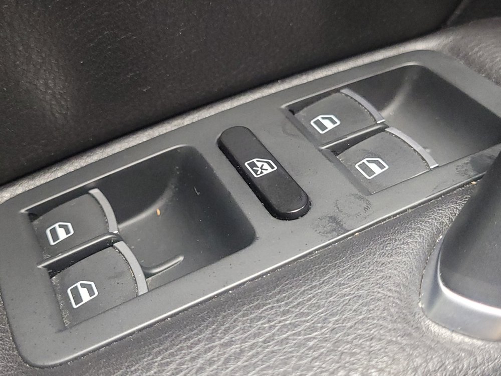 Used 2016 Volkswagen Passat 1.8T SE FWD image 27