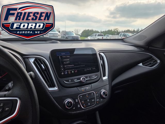 Used 2025 Chevrolet Malibu LT FWD image 18