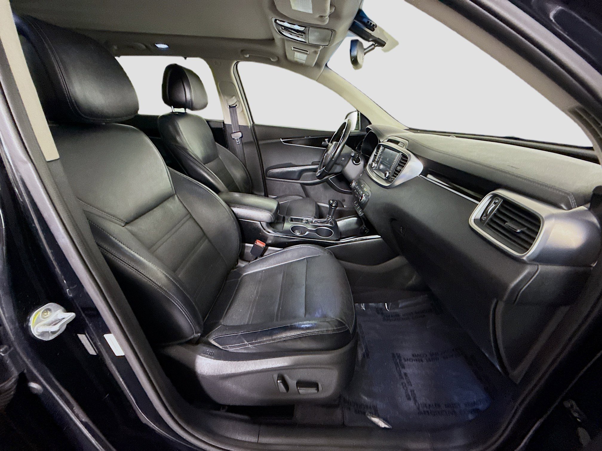 Used 2016 Kia Sorento SX image 29