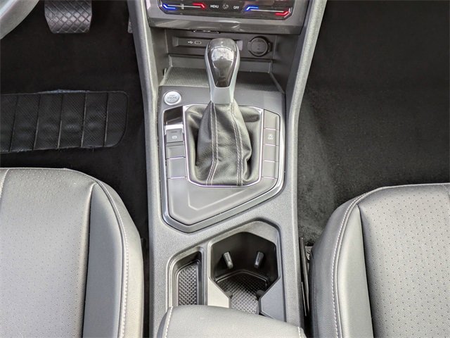 Used 2024 Volkswagen Tiguan SE image 22