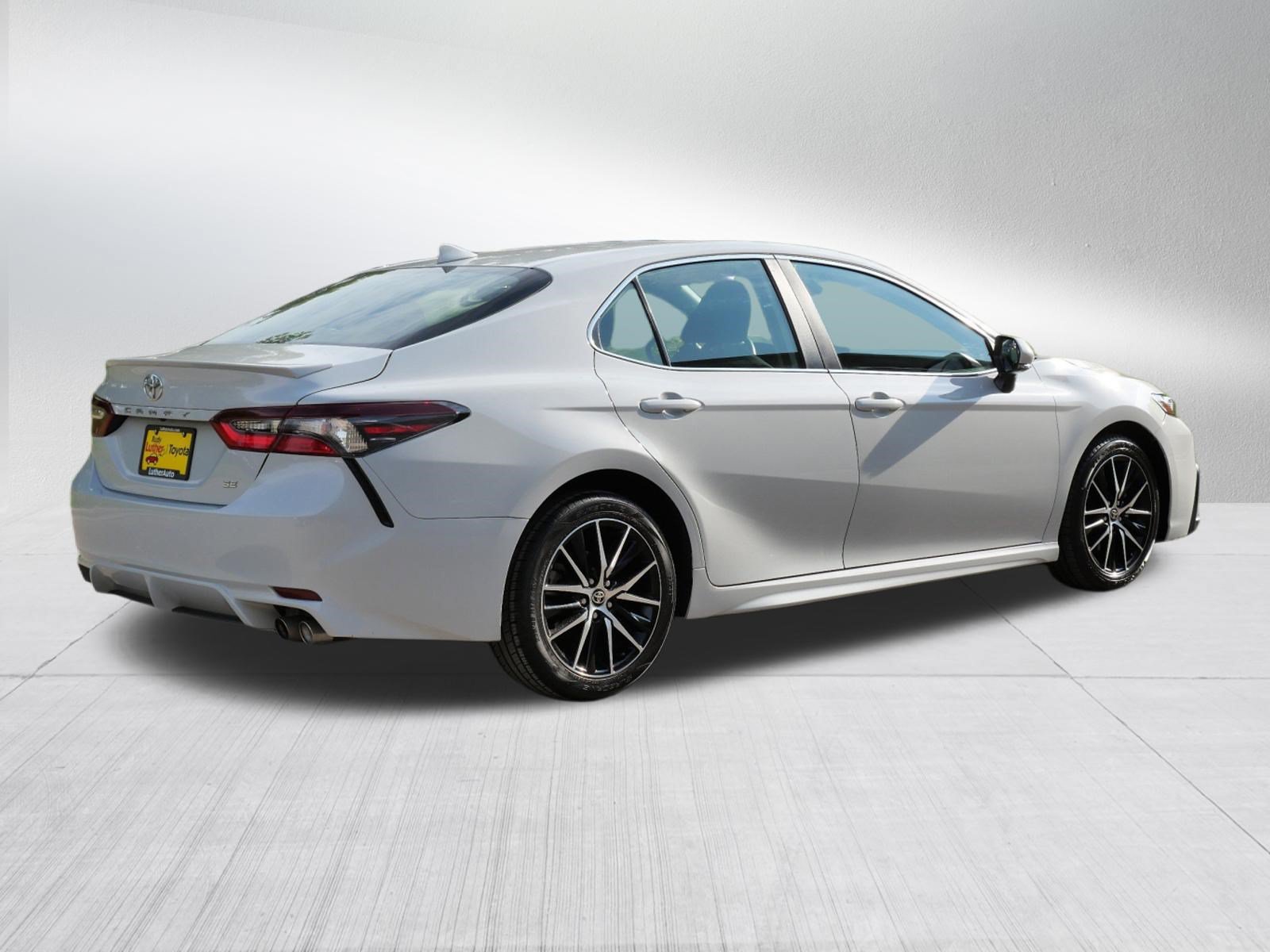 Certified 2024 Toyota Camry SE FWD image 8
