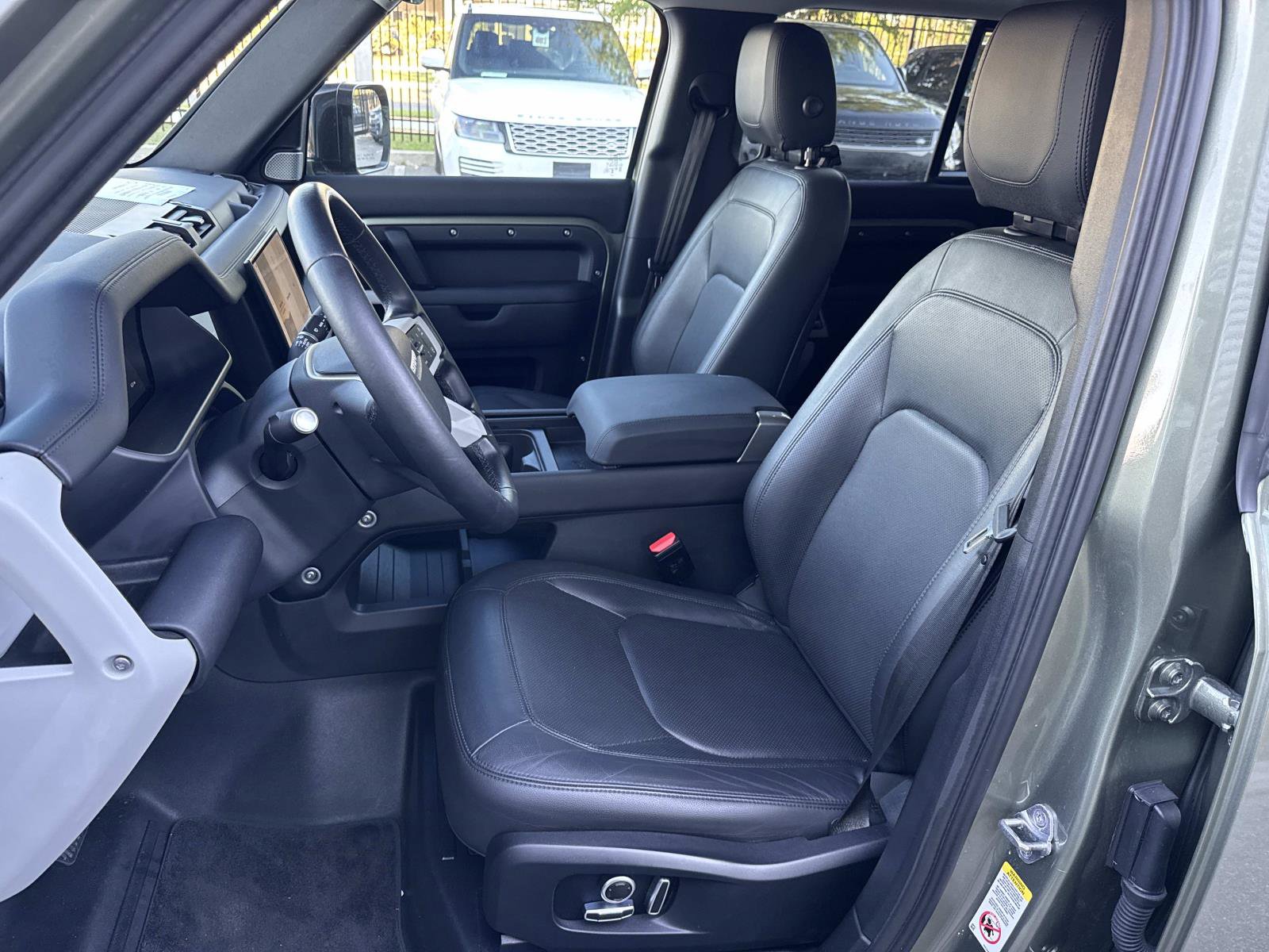 Certified 2024 Land Rover Defender 130 S image 21