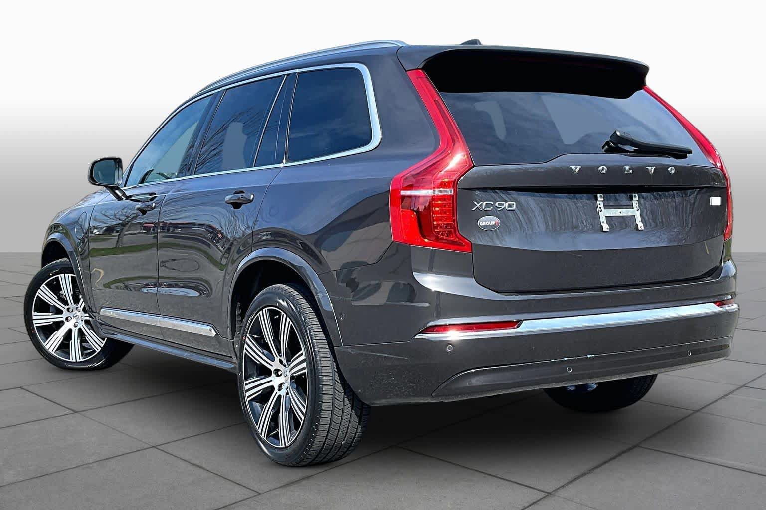Used 2024 Volvo XC90 T8 Plus w/ Protection Package AWD/4WD image 12
