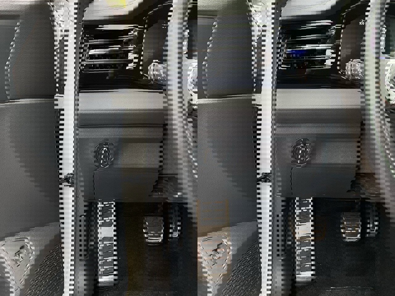 Used 2025 Volkswagen Jetta Sport image 24