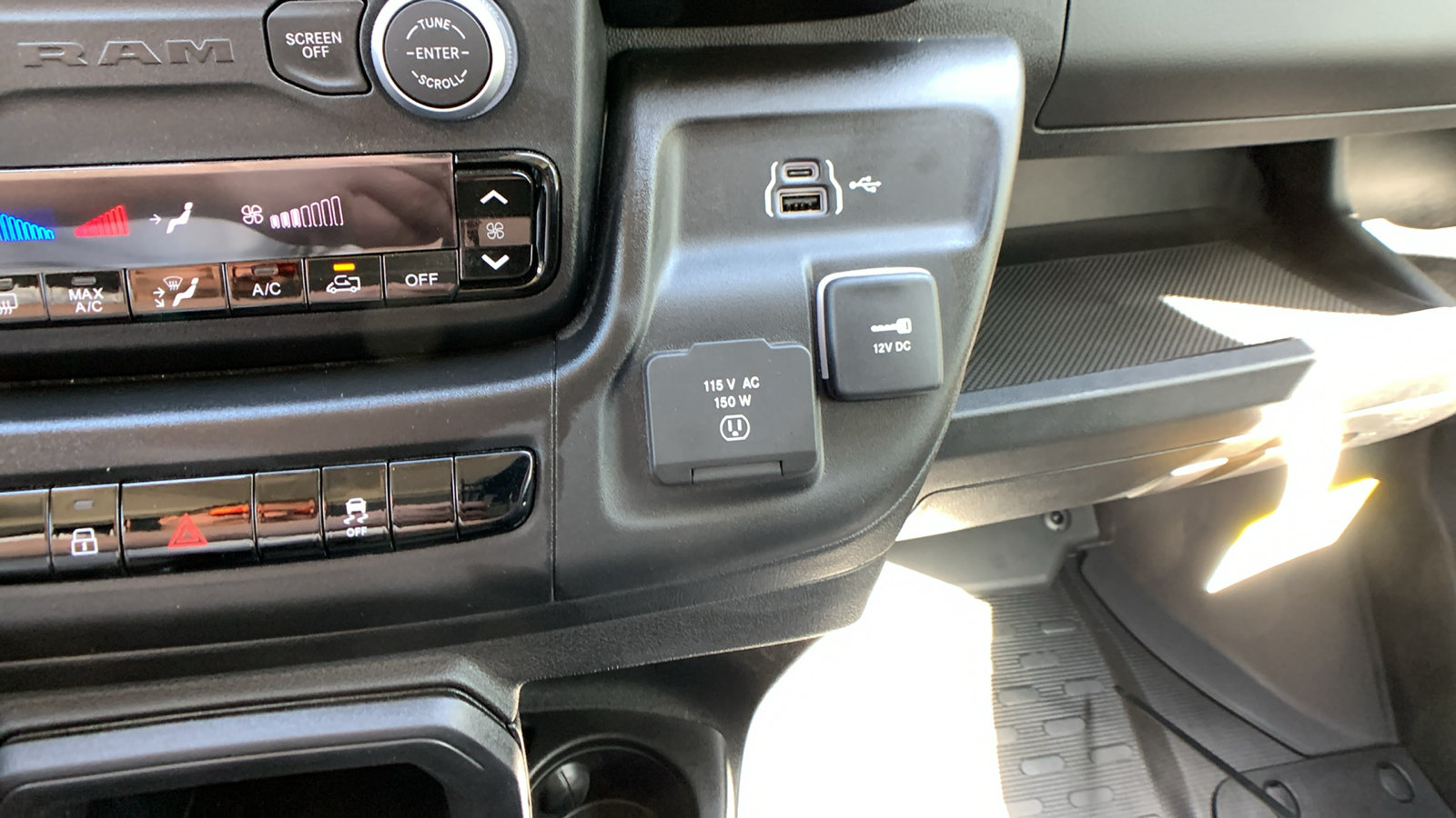 New 2026 RAM ProMaster 2500 w/ Convenience Group FWD image 17