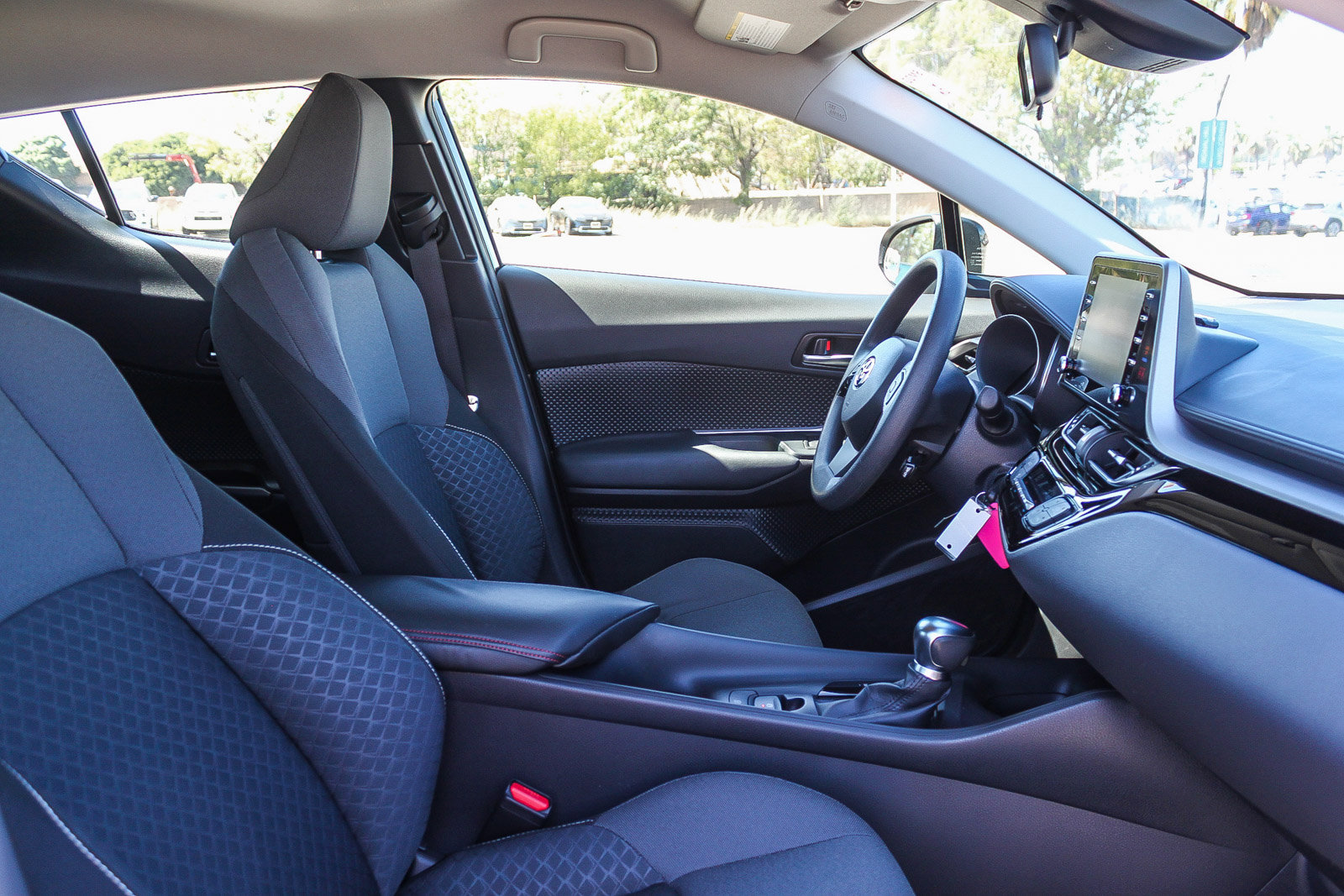 Used 2021 Toyota C-HR LE image 18