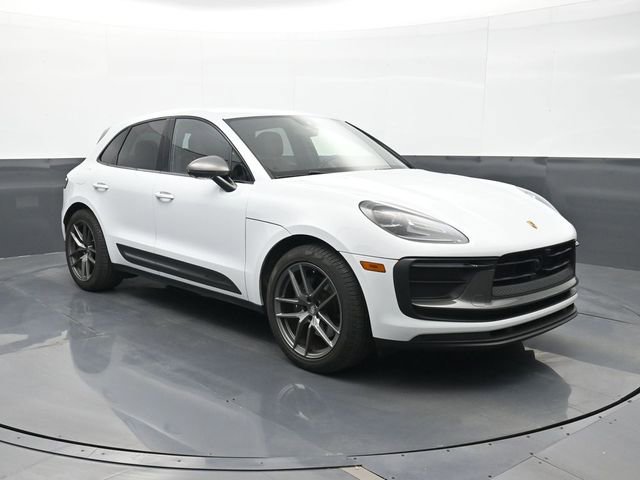 Certified 2024 Porsche Macan Turbo AWD/4WD image 25