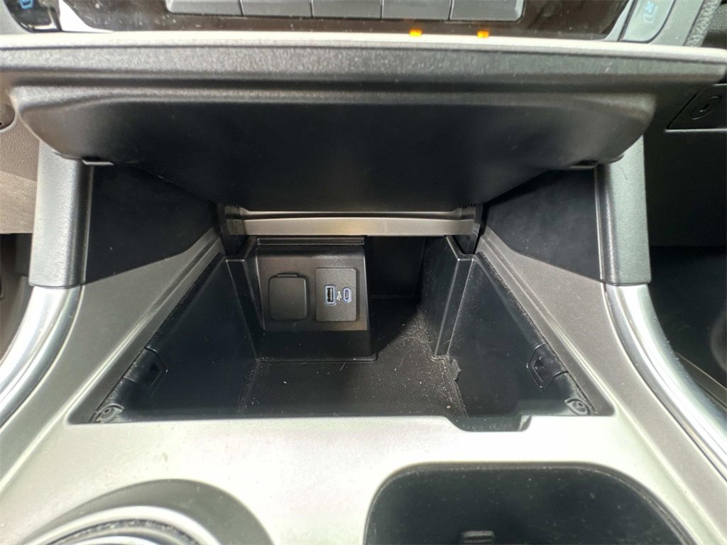 Used 2020 Ford Explorer Limited image 46