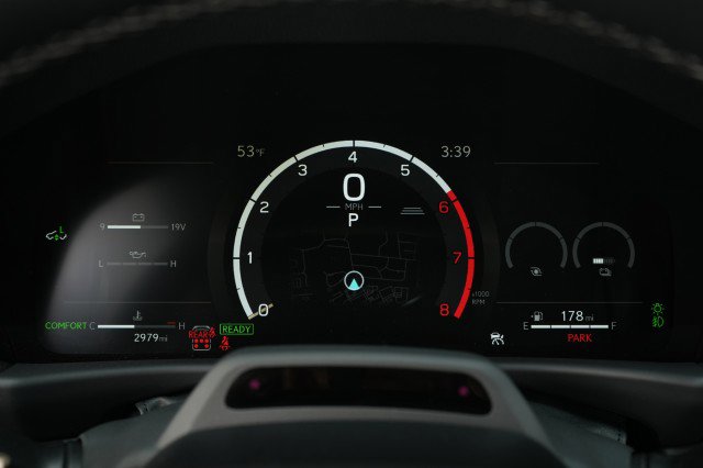 Used 2025 Lexus LX 700h F Sport image 41