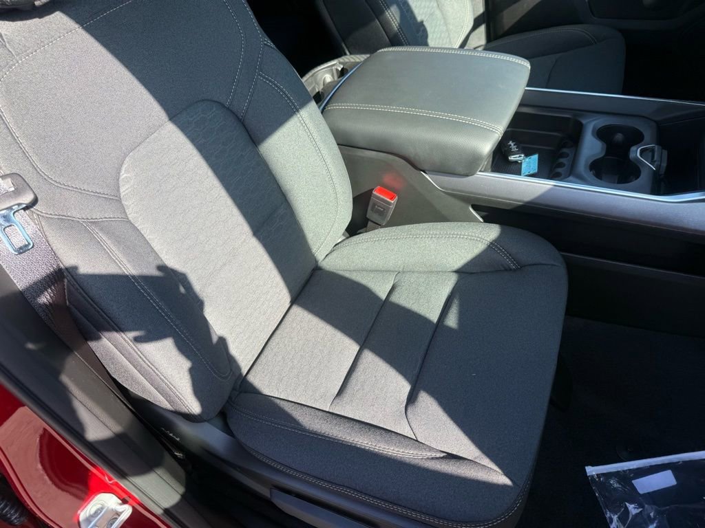 New 2026 RAM 1500 4x4 Crew Cab image 16