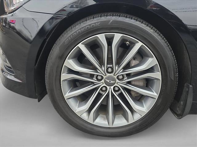 Used 2015 Hyundai Genesis 3.8 w/ Option Group 04 image 24
