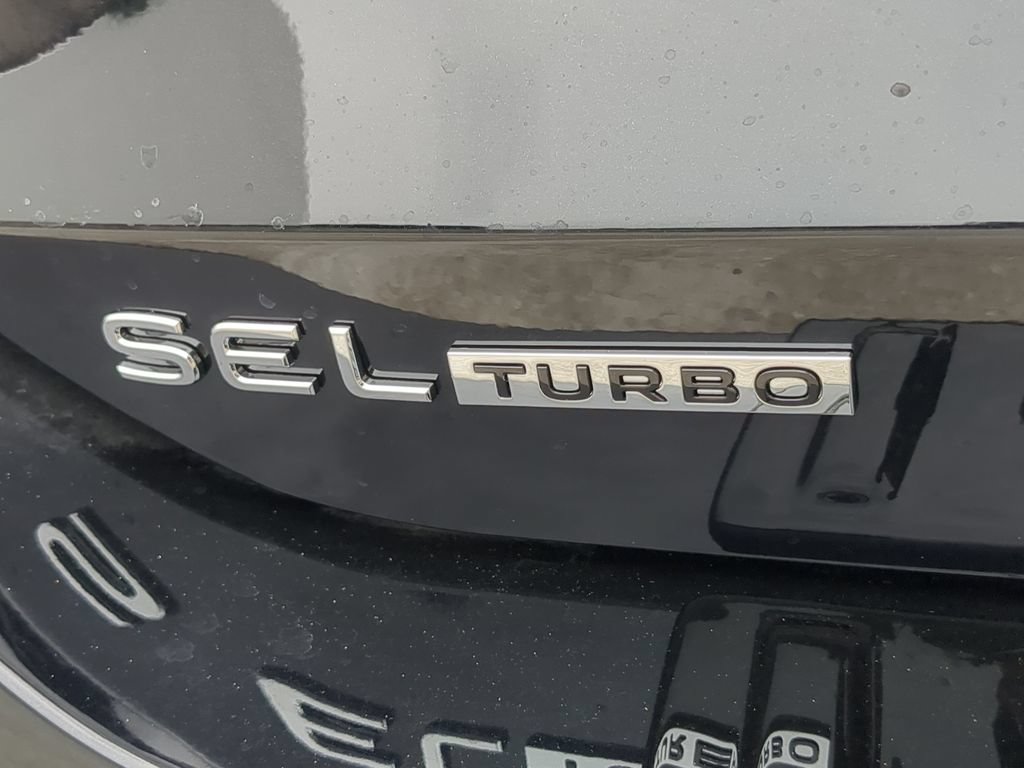 New 2026 Volkswagen Tiguan SEL R-Line AWD/4WD image 10