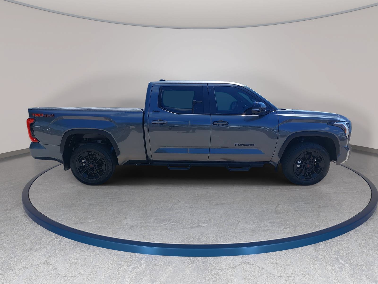 Used 2025 Toyota Tundra Limited w/ TRD Off-Road Package AWD/4WD image 4