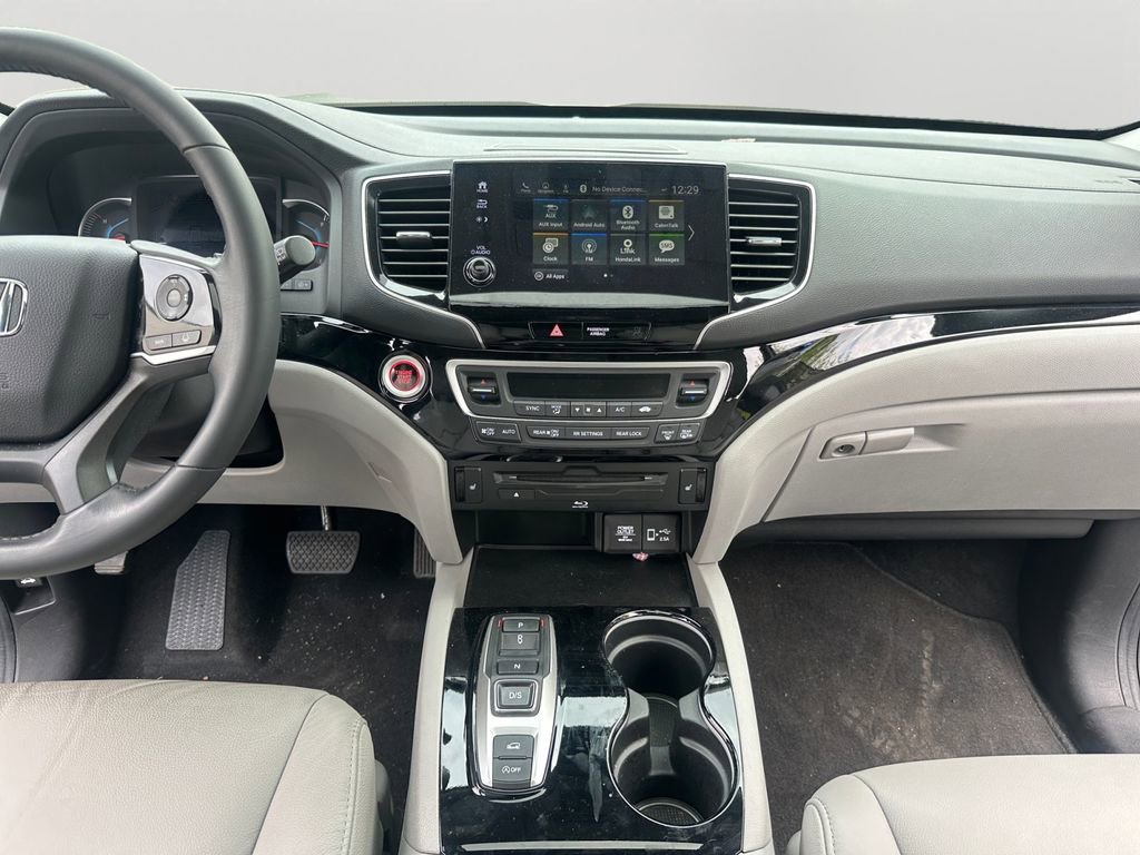 Used 2021 Honda Pilot Touring image 14