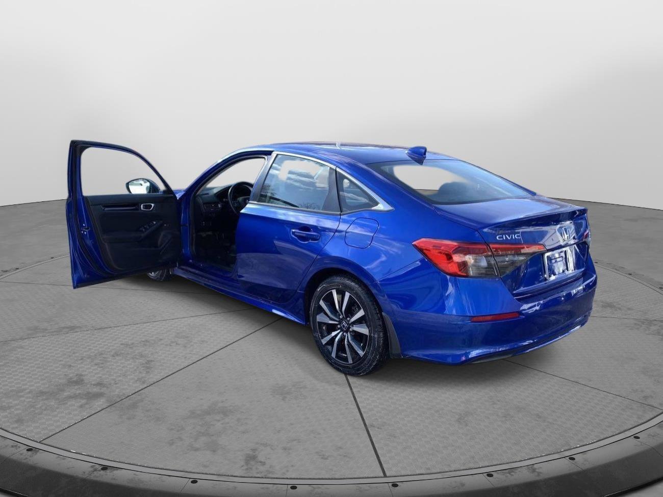 Used 2023 Honda Civic EX image 10