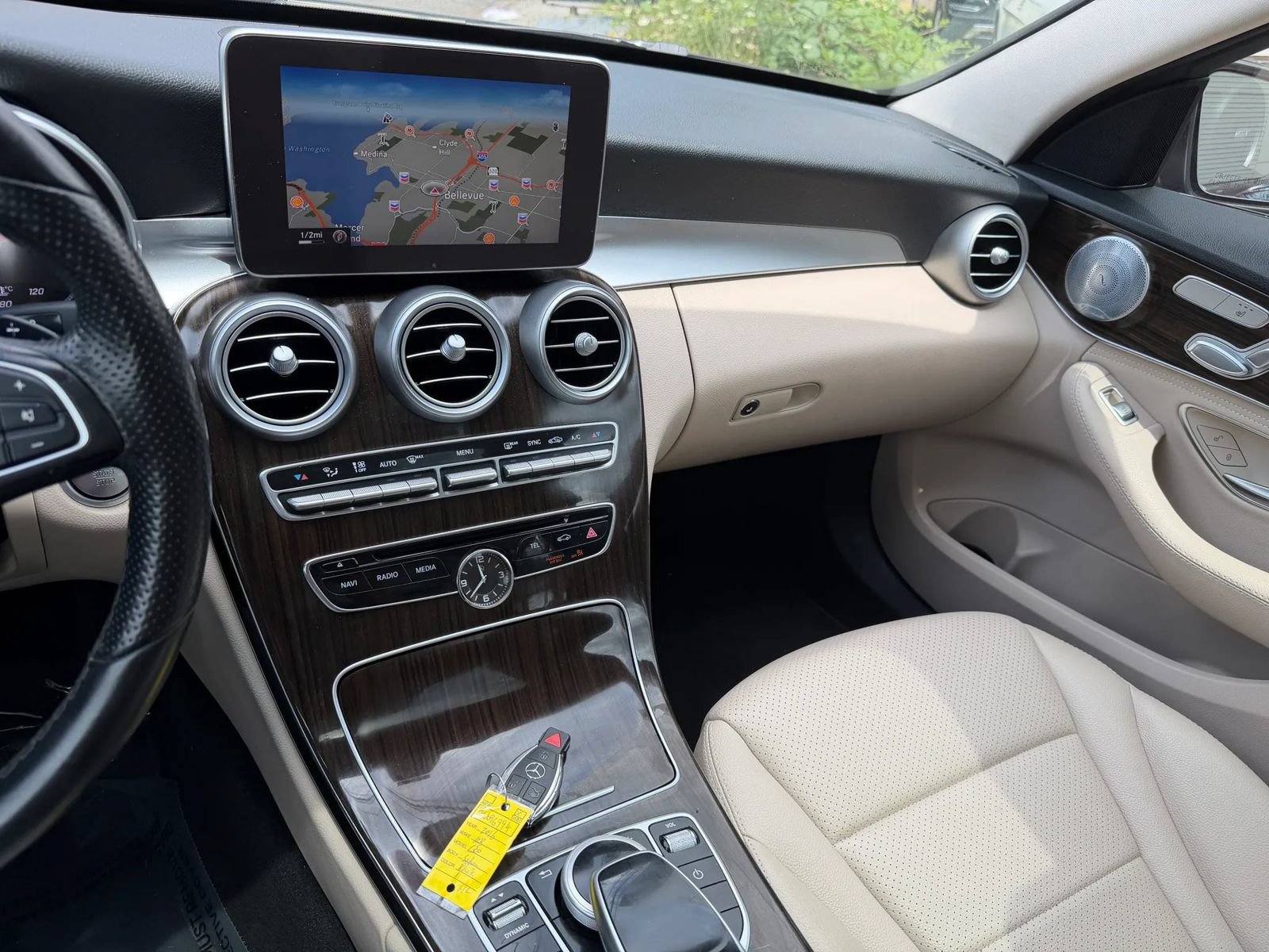 Used 2016 Mercedes-Benz C 300 4MATIC Sedan image 42