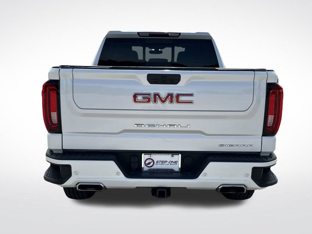 Used 2022 GMC Sierra 1500 Denali w/ Denali Premium Package AWD/4WD image 6
