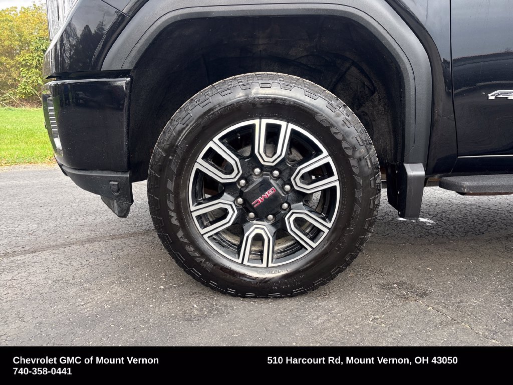 Used 2022 GMC Sierra 2500 AT4 w/ AT4 Premium Plus Package AWD/4WD image 26