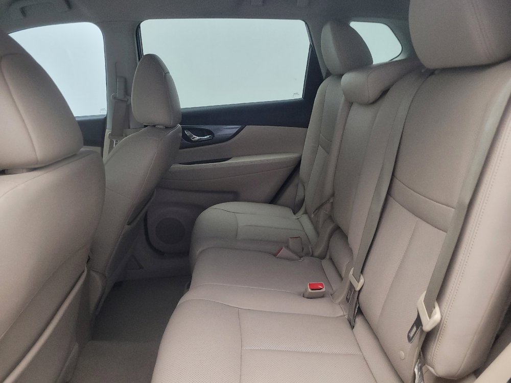 Used 2015 Nissan Rogue SL FWD image 18
