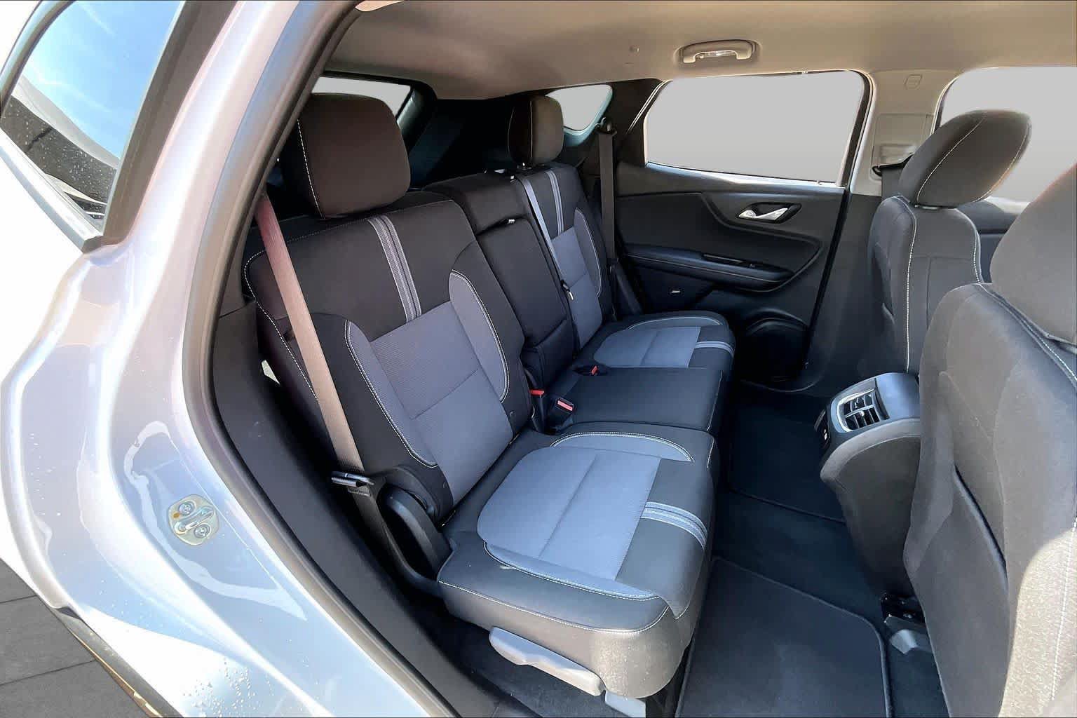 Used 2026 Chevrolet Blazer LT FWD image 19