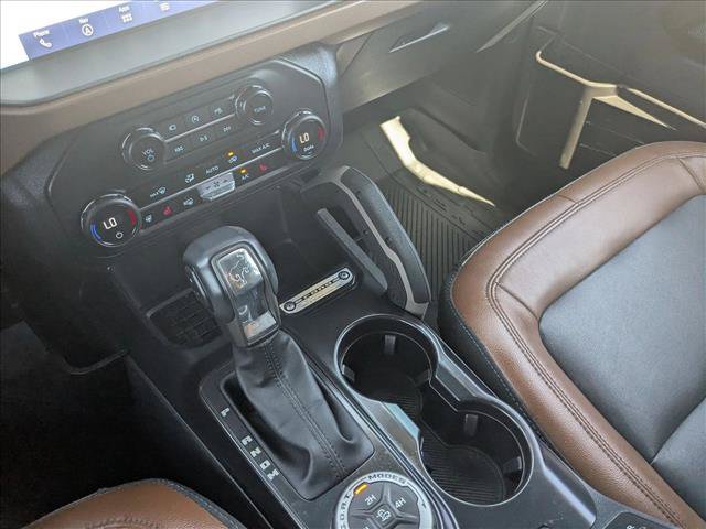 Used 2024 Ford Bronco Outer Banks AWD/4WD image 13