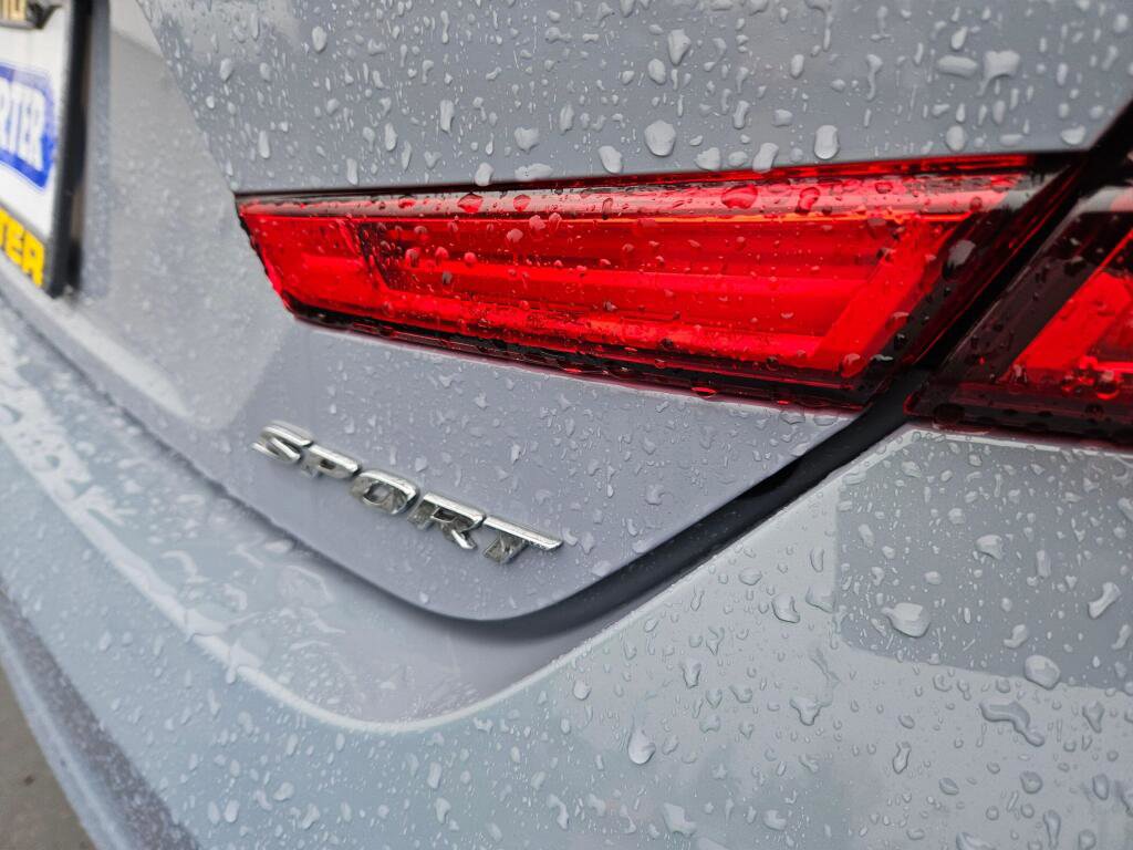 Used 2021 Honda Accord Sport image 16