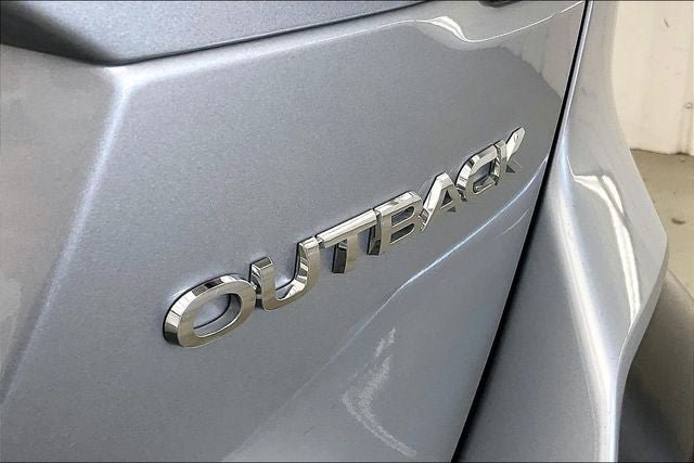 Used 2023 Subaru Outback Premium AWD/4WD image 9