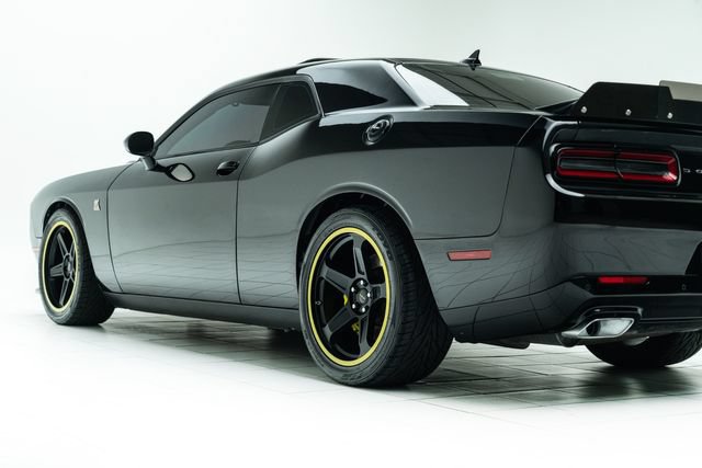 Used 2021 Dodge Challenger R/T Scat Pack RWD image 19