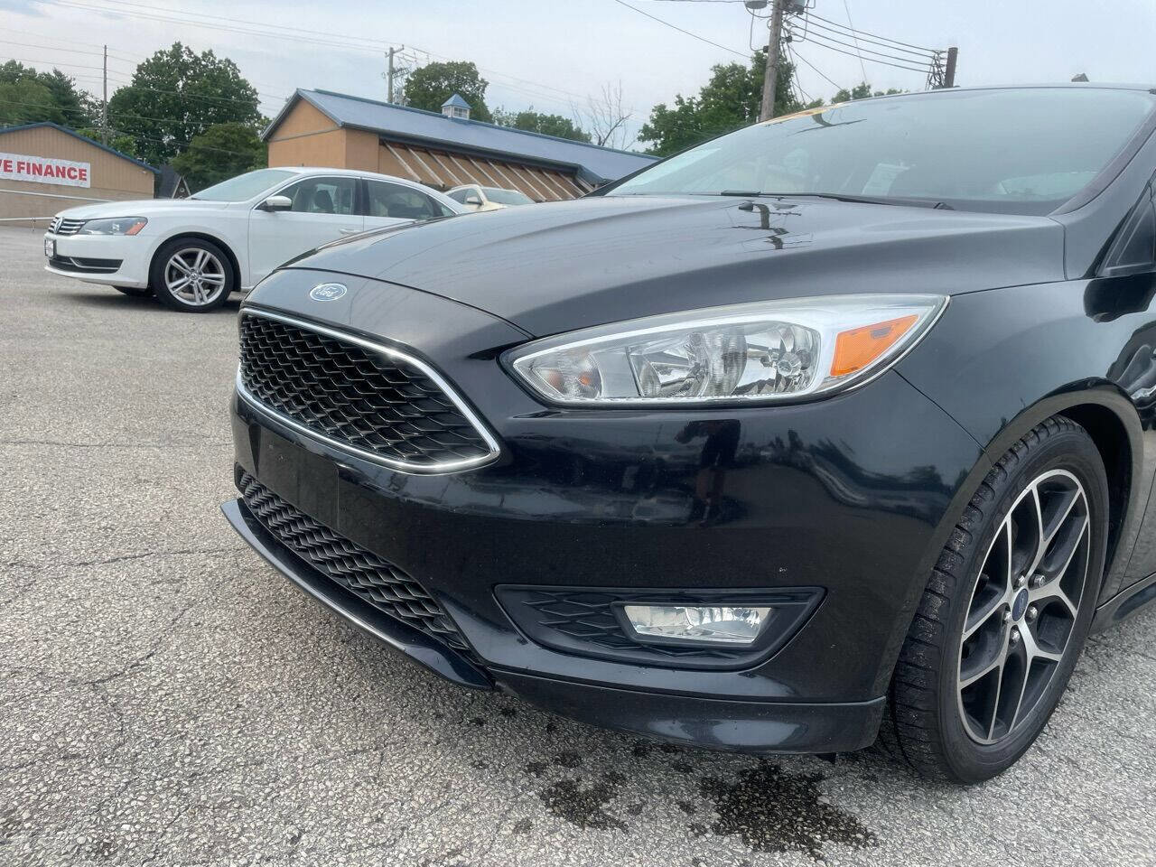 Used 2015 Ford Focus SE w/ SE Sport Package image 10