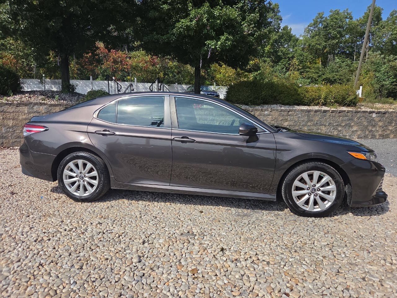 Used 2019 Toyota Camry LE FWD image 8