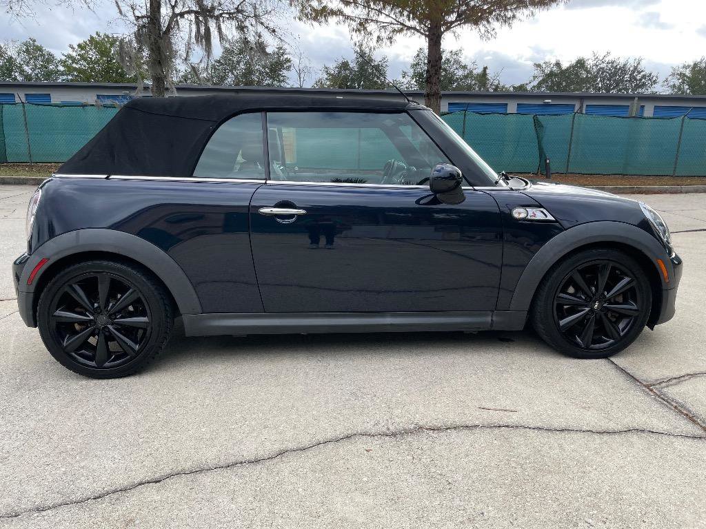 Used 2013 MINI Cooper S image 12