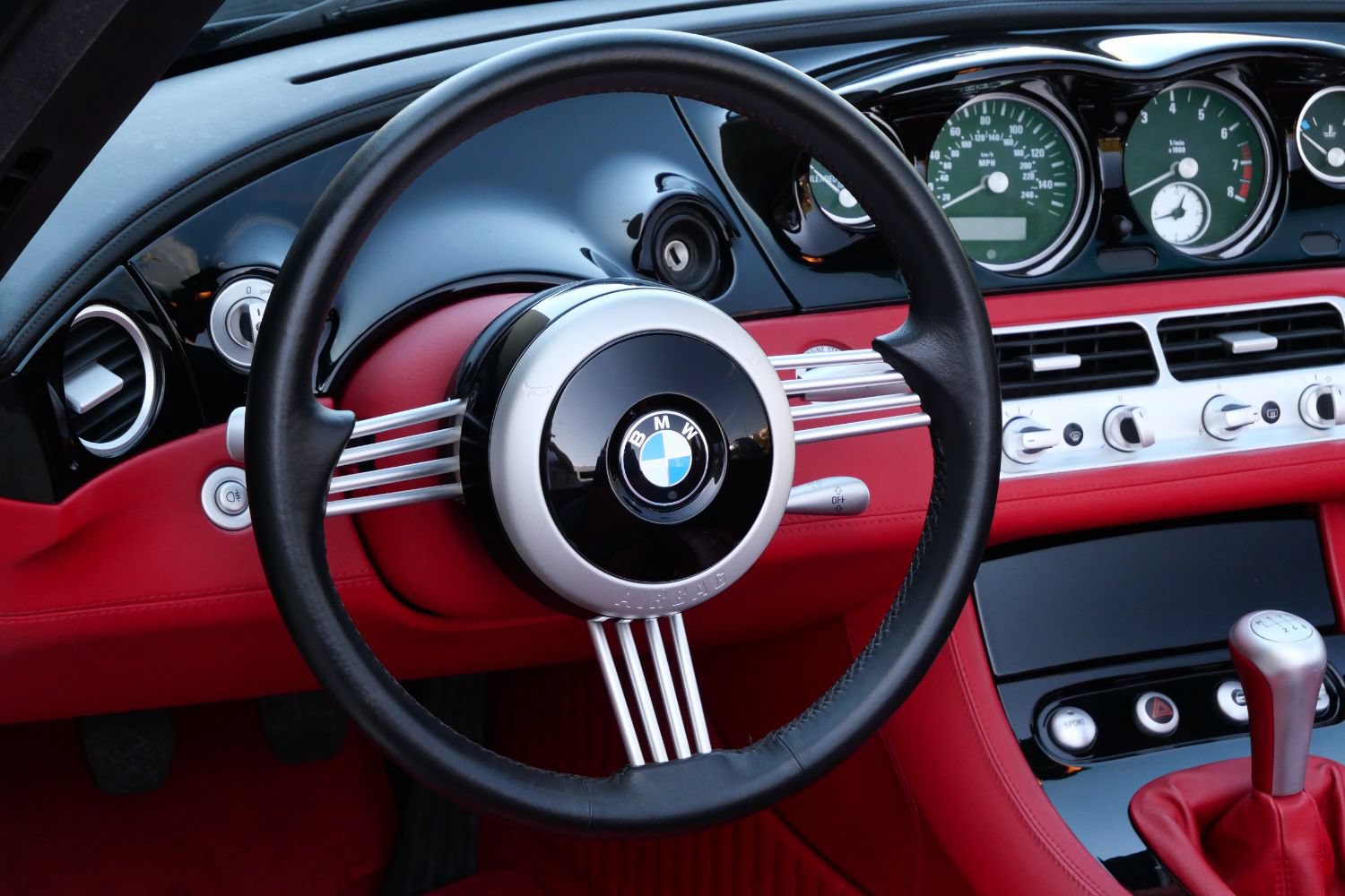 Used 2001 BMW Z8 RWD image 69