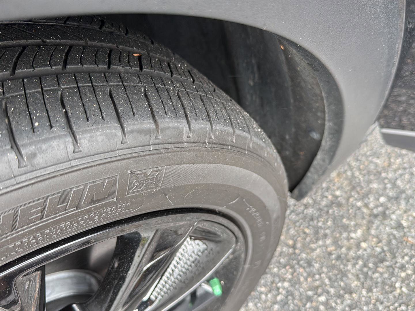 Used 2023 Chevrolet Bolt EUV LT w/ Comfort Package image 36